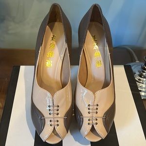 L.A.M.B. Heel